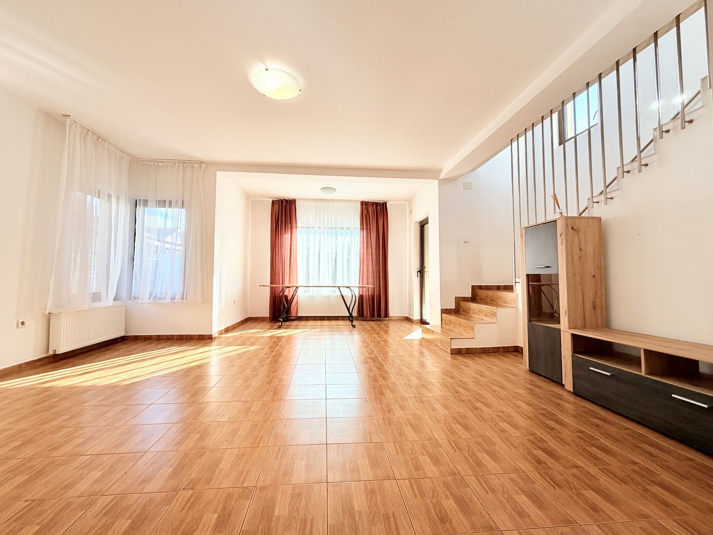 De vânzare – Casă individuală P+M în Dumbrăvița - Poză 4