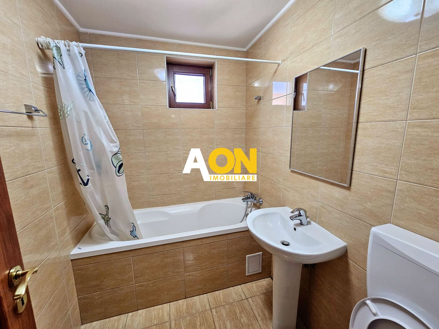 Apartament 4 camere, 3 bai, 137 mp utili, cu garaj, Cetate, zona Piata - Poză 18