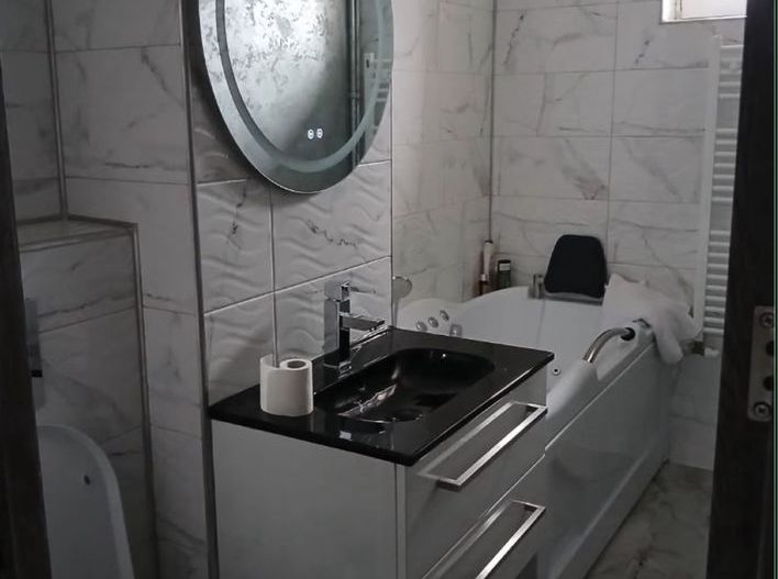 Apartament 2 camere in zona Campia Libertatii - Poză 6