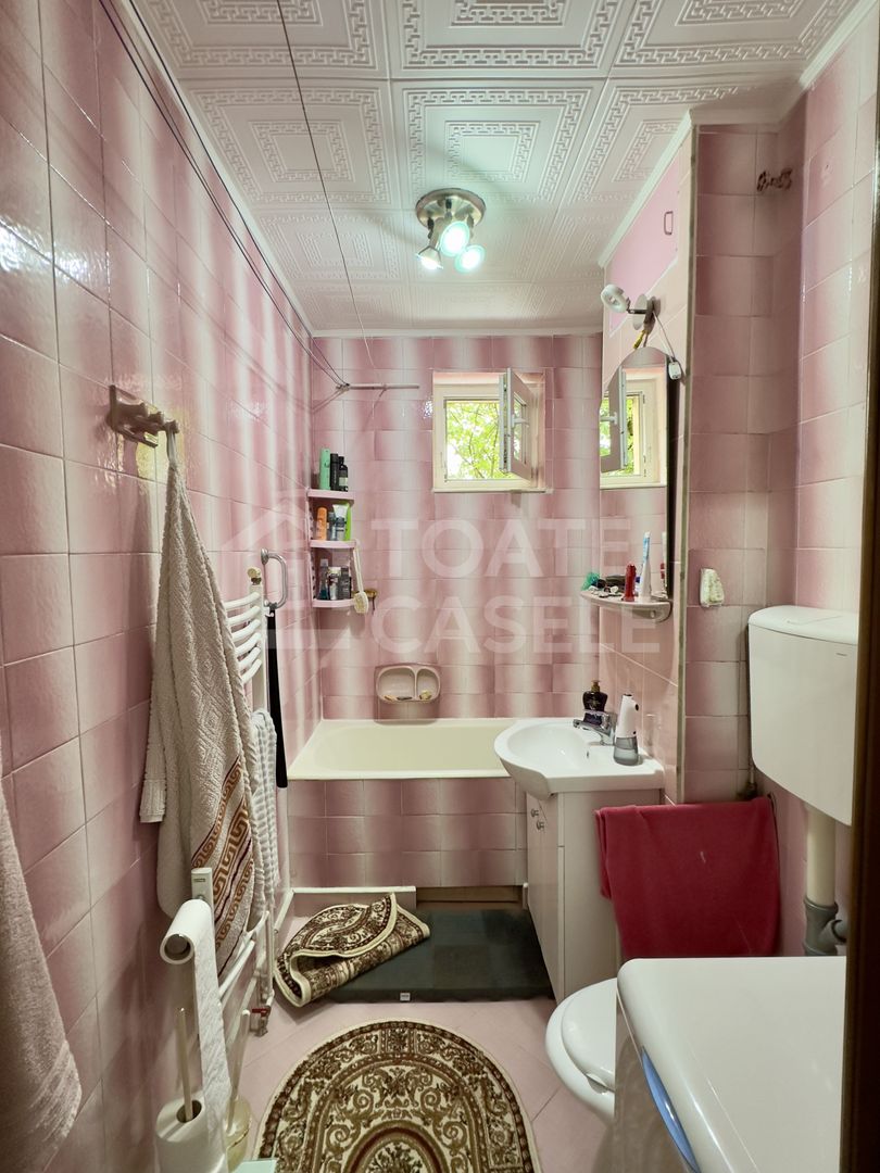 Apartament cu 3 camere decomandate, etaj intermediar, zona Hermes - Poză 5