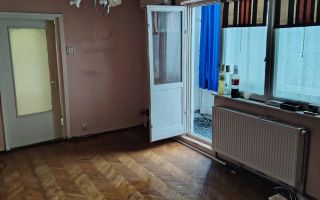 Apartament 2 Camere, Zona Cetatii, Etaj 1, Boxa inscrisa CF, Necesita renovare - Poză 1