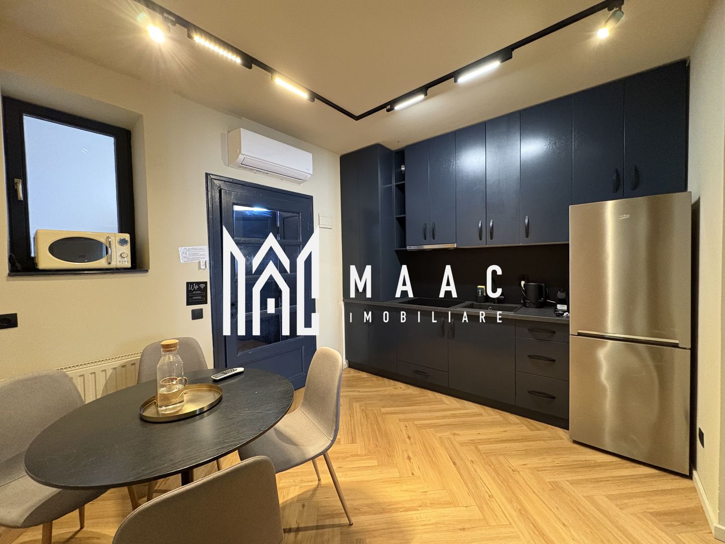 APARTAMENT DE LUX I 2 CAMERE I MOBILAT I ULTRACENTRAL - Poză 2