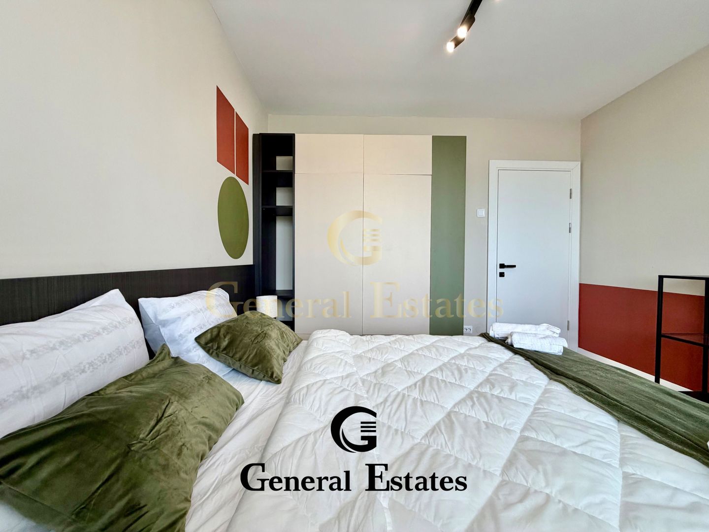 Copou | 2 Camere Decomandat | Lângă Parc | Vedere Panoramică | Renovat - Poză 15