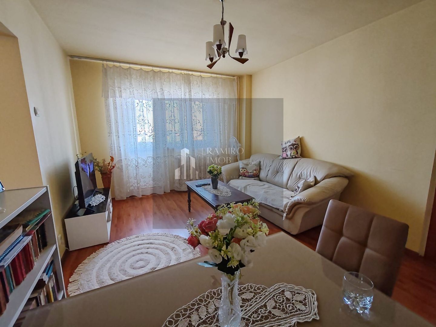 Apartament 4 camere, Brancoveanu/Izvorul Rece, 2 bai, 2 balcoane - Poză 3