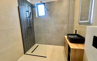 Vilă **6 camere  **451mp // Zona Iancu Nicolae - Poză 52