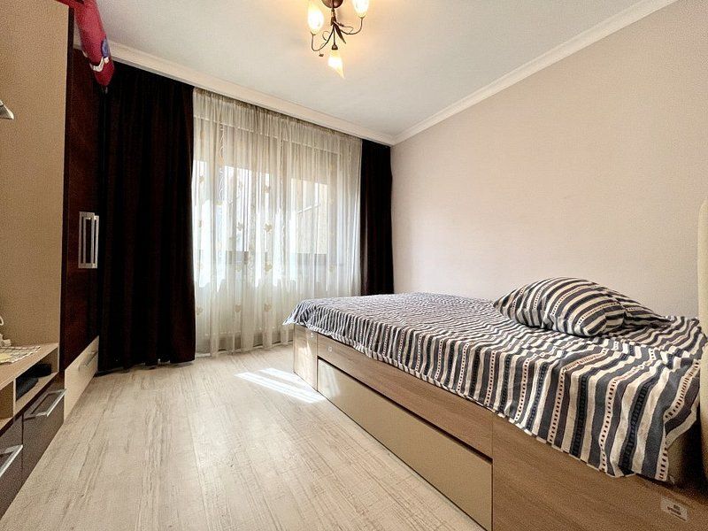 Piaţa Unirii - 3 camere, decomandat, renovat, et 1 - Poză 12