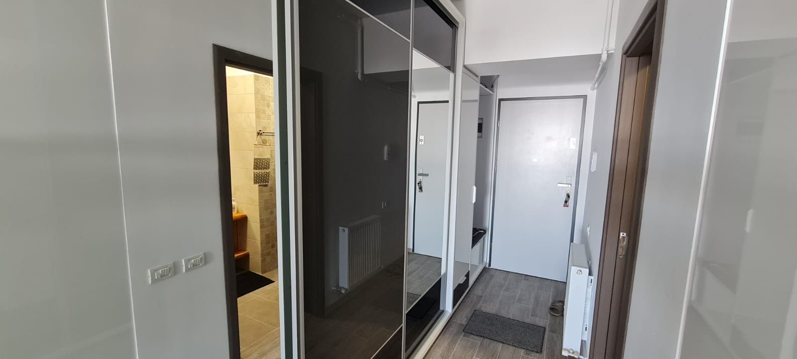 Apartament 2 camere pe termen lung - Vedere La Lac Frontal - Poză 5
