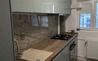 Apartament renovat complet  //  utilat  //  vedere panoramica - Poză 5