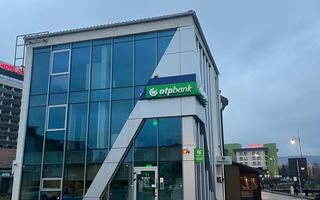 Spațiu de închiriat,ultracentral,Covasna, 152mp, 1000 euro(negociabil) - Poză 3