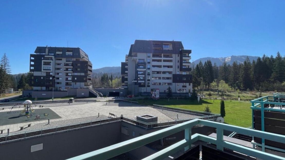 Apartament exclusivist de 2 camere 81 mp complex Silver Mountain Poiana Brasov - Poză 3