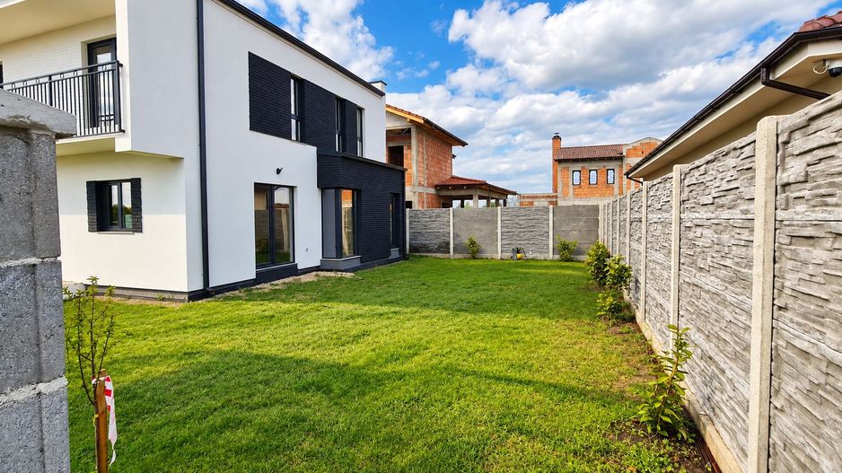 Duplex despartit de camera tehnica, 121 mp utili - Poză 4
