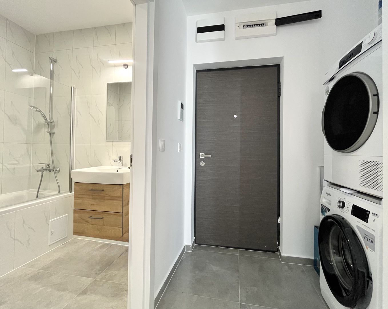 Apartament 3 camere, prima închiriere, primitor, Lipovei, lângă pădure - Poză 14