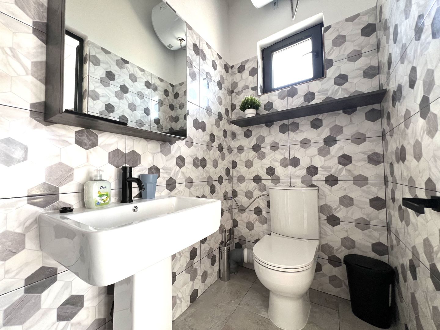 10 Casute Greek Bungalows , Piscina, la Malul Marii, Afacere la Cheie - Poză 17