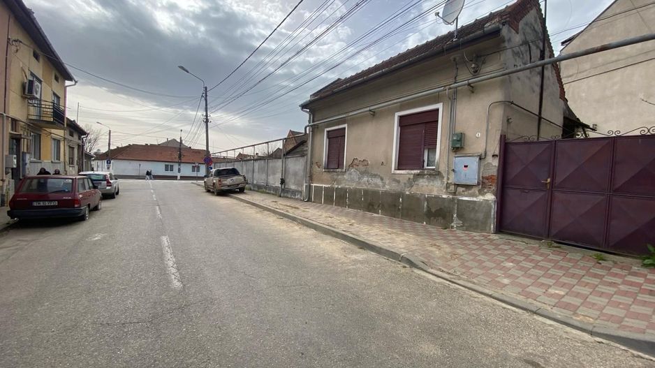 De vanzare casa 3 camere in Lugoj. - Poză 1