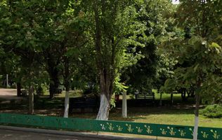 Apartament 4 camere,  zona Parc Tineretului. Loc parcare.