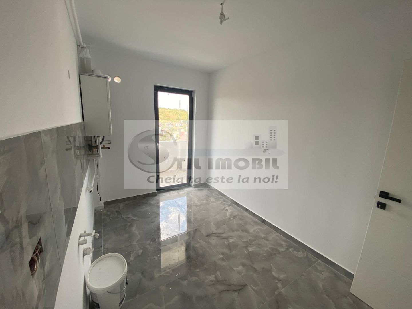 Apartament 2 camere, decomandat, Bucium-Visan, 61mp, pret promotional - Poză 7