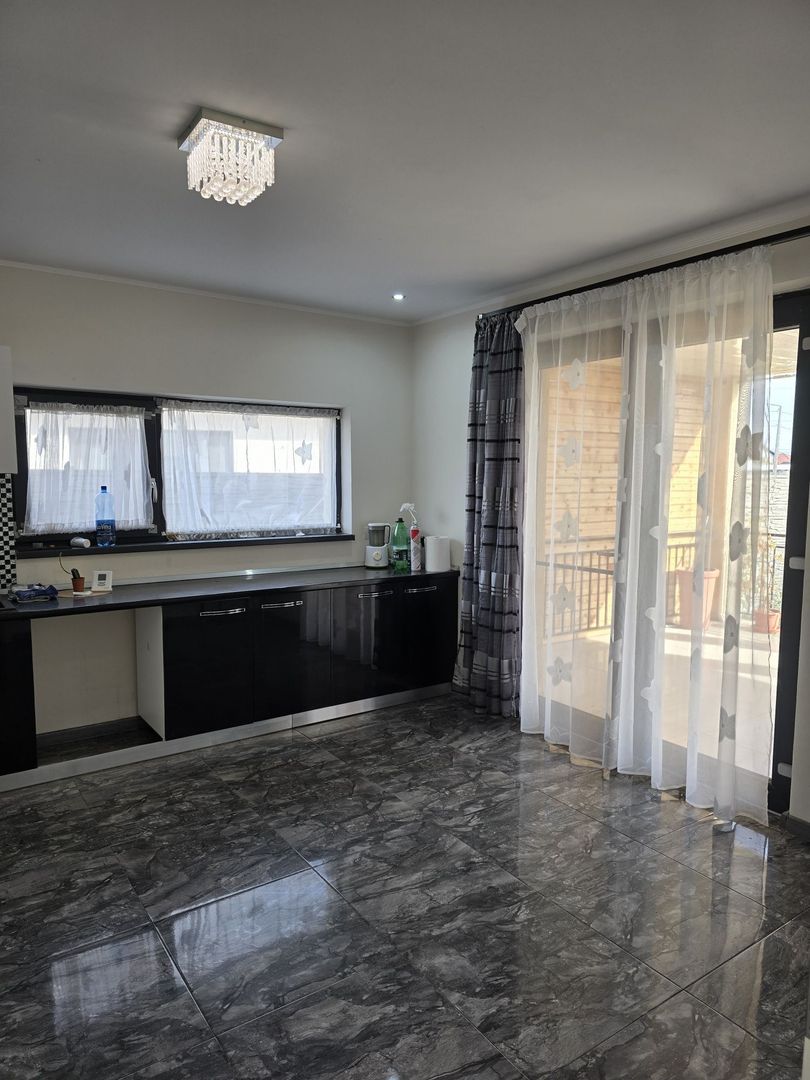 COMISION 0%, Casa Individuala, 6 Camere, 156 Mp, 550 Mp Teren, SACALAZ - Poză 8