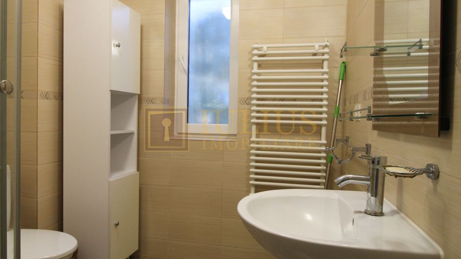 Ciarda Rosie,  4 dormitoare + 2 bai + 2 bucatarii, centrala proprie. - Poză 9