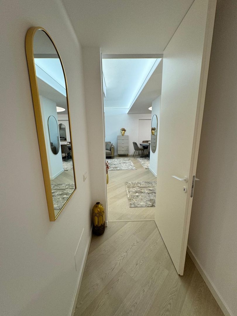 | Top View | Cortina North | 3 Rooms | Luxury | - Poză 7