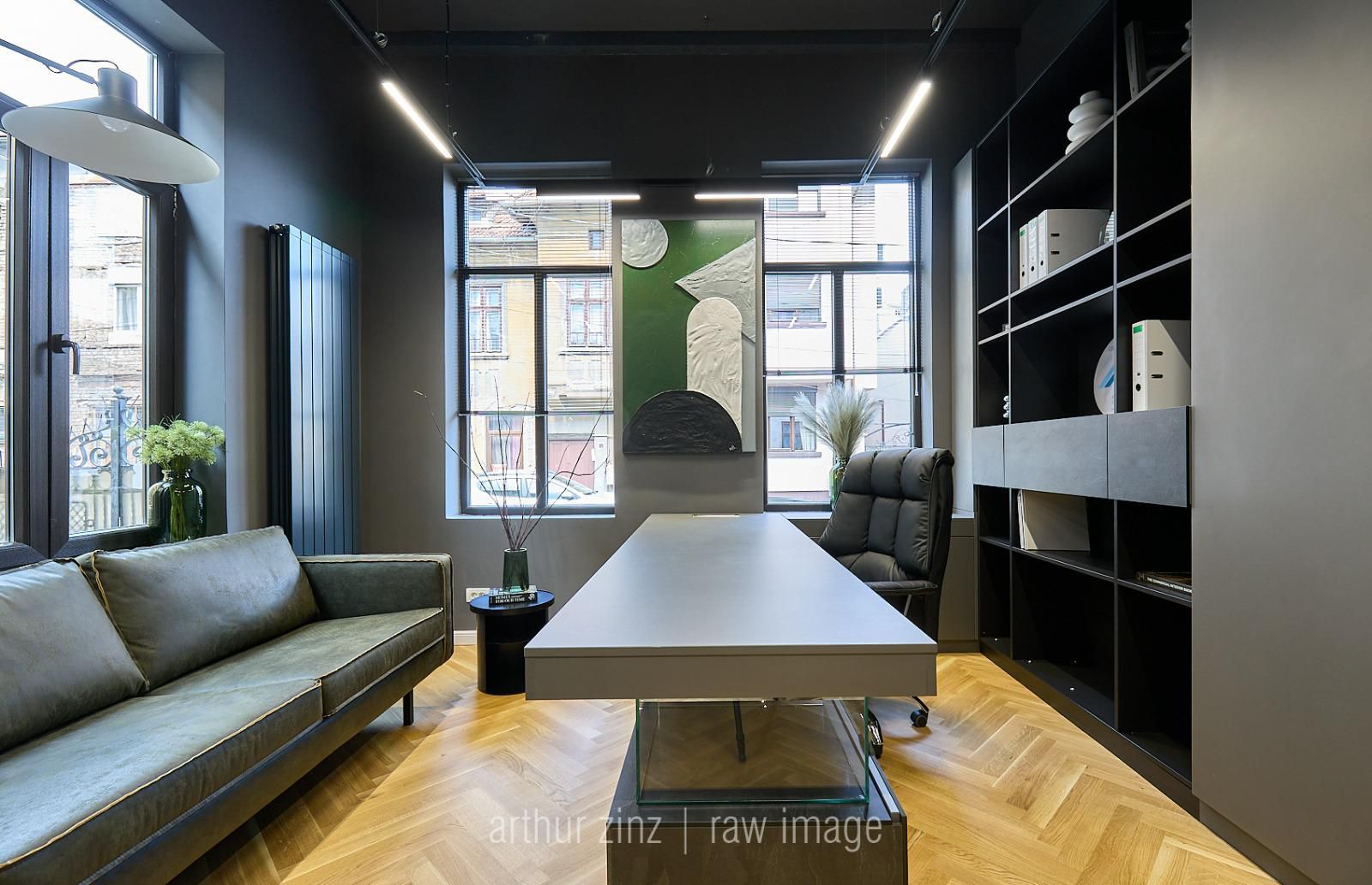 Birou amenajat | Mobilat si utilat | Cladire consolidata si renovata - Poză 5