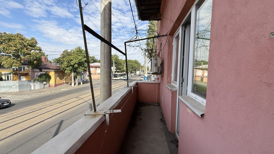 De vanzare apartament de 94MP cu curte de 90 MP - Poză 14