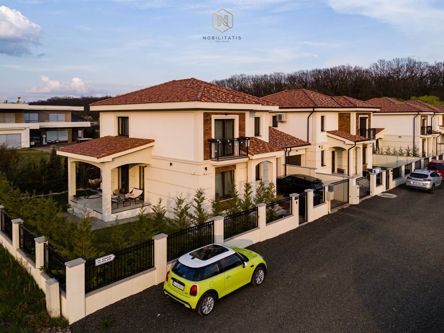 Casa Superba cu Garaj | 4 dormitoare | Liziera Padurii, Central | Com0 - Poză 43