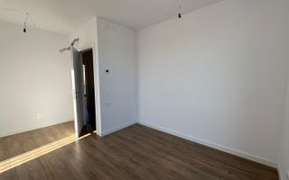 Casa 4 camere cu 2 locuri de parcare - Poză 12
