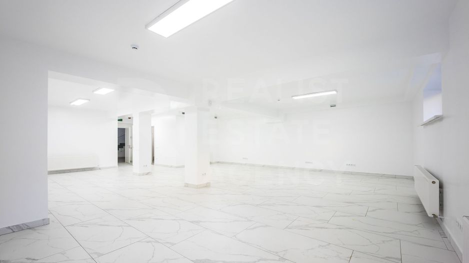 Vânzare spațiu comercial  Centru de 451,6 mp, amplasat pe teren privat - Poză 29