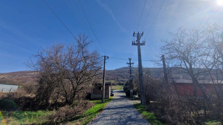 Teren extravilan,  zona si priveliste superba, Cuvin - Poză 1