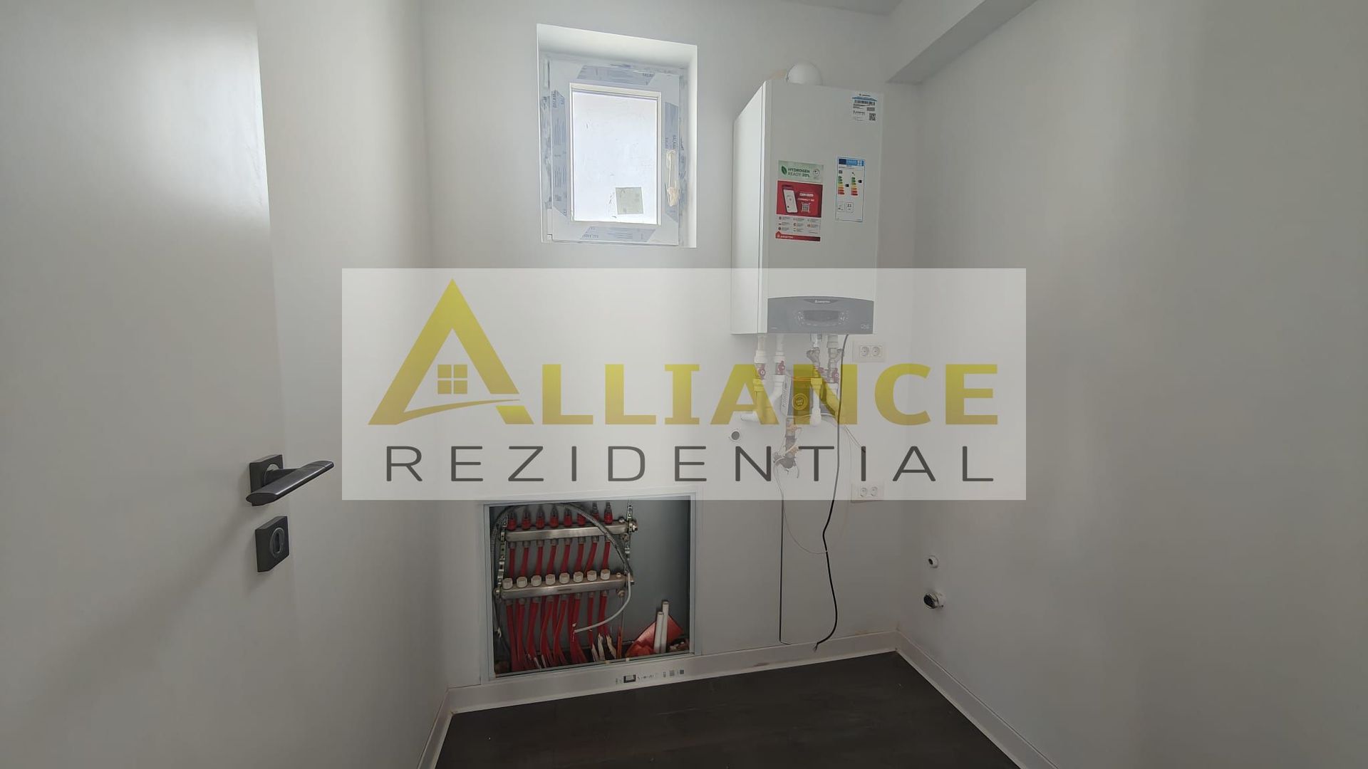 Casa  | 3 camere | Teren 350 mp | Strada Asfaltata - Poză 9