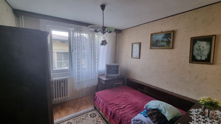 De vanzare Apartament 4 camere Bd. Ctin Brancoveanu, sector 4 - Poză 4