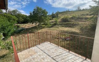 Casă spațioasă + Casă de oaspeți. Ideală pentru 2 familii! - Poză 2