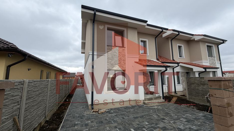 Duplex despartit | Inainte de Kaufland | Toate utilitatile | Curte amenajata - Poză 1