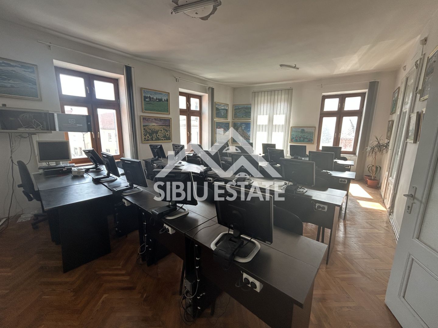 Oportunitate: Cladire de 287 mp în Centrul Istoric al Sibiului - Poză 10