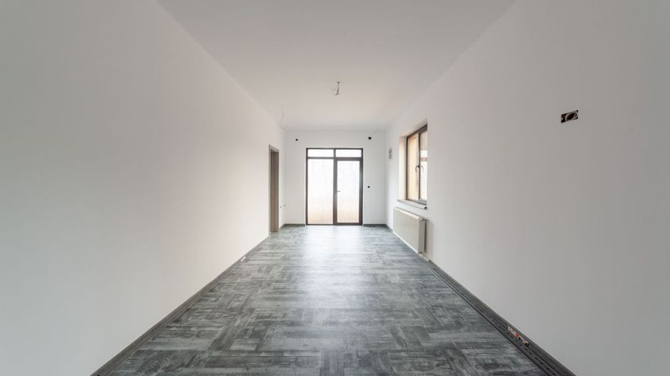Casă spațioasă P+1+M – Izvorani, Ștefănești | Ideală pentru 2 familii! - Poză 2