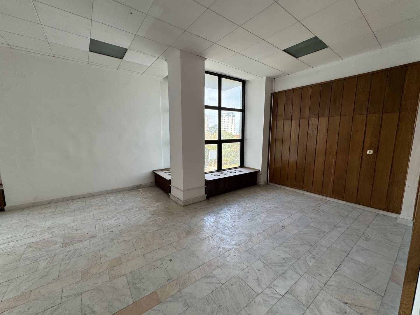 Spațiu comercial 493 mp utili | Locație centrală | Vizibilitate excelentă | - Poză 21