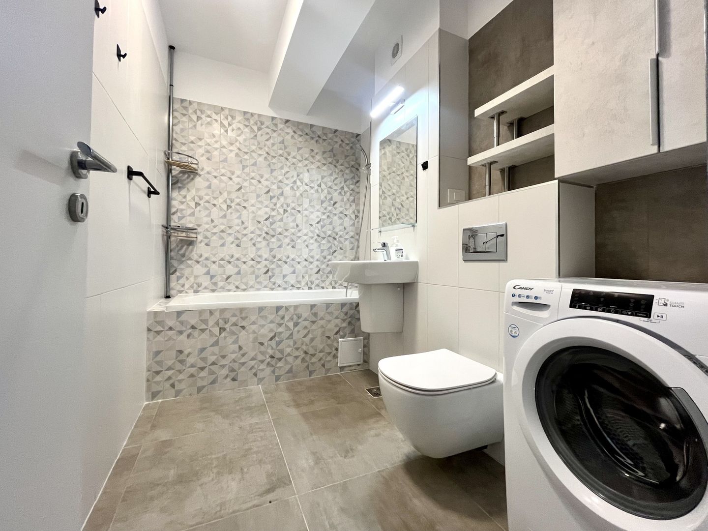 Apartament 1 camera, prima inchiriere,  zona Centrala - City of Mara - Poză 17