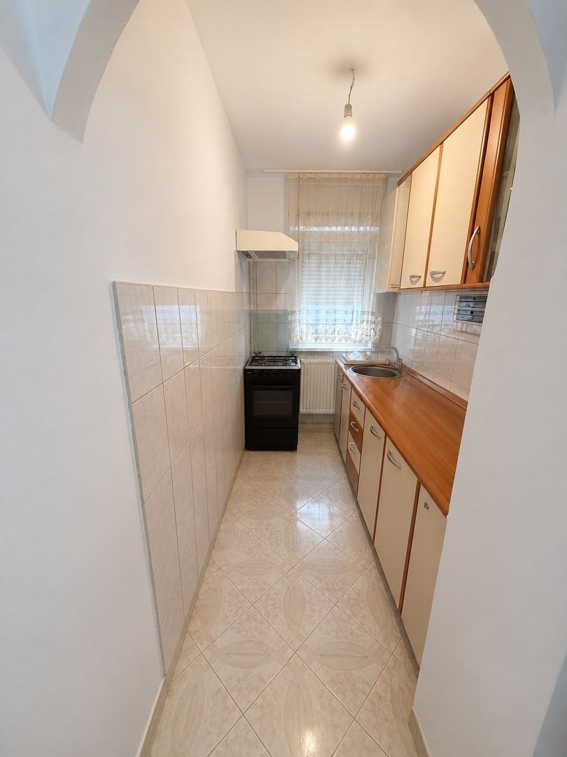 APARTAMENT CU 2 CAMERE ZONA GARII - Poză 2