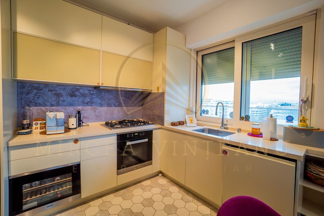 Statiune Mamaia - Summerland - Apartament cu vedere frontala la mare si lac. - Poză 13