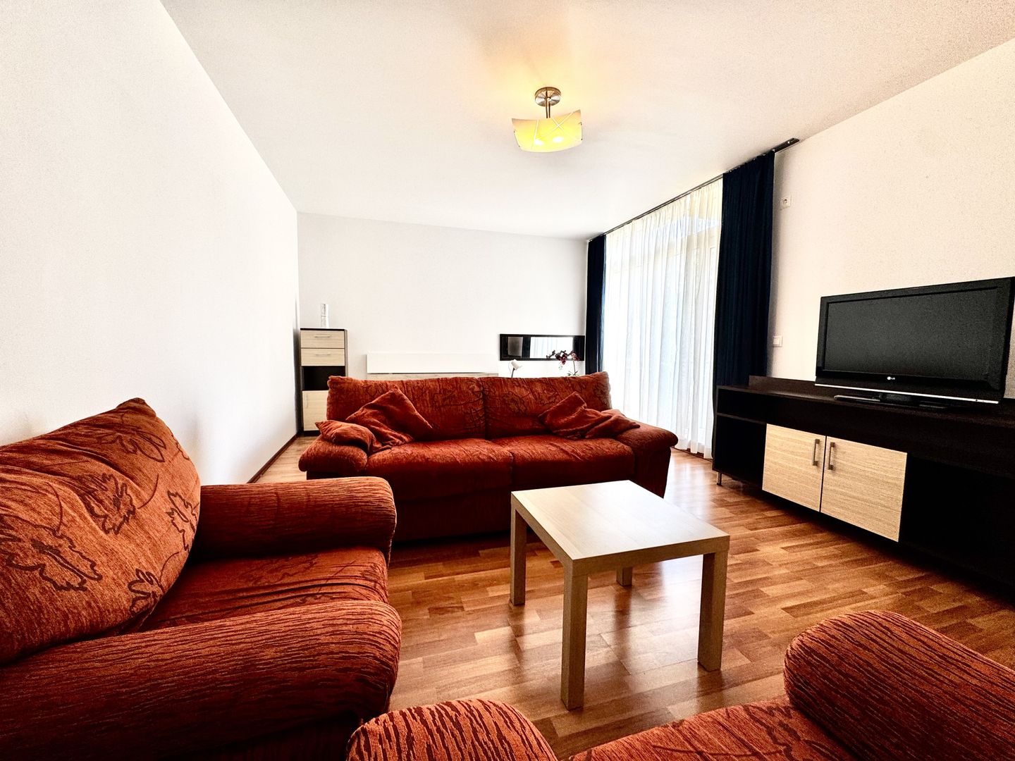 Apartament 1 cameră cochet, cu  parcare, terasă, in zona Aradului - Poză 2