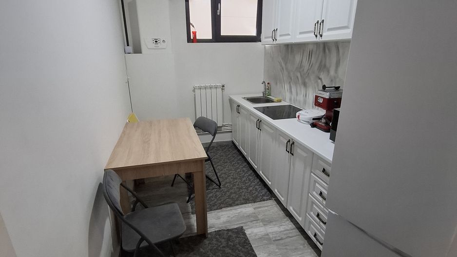 Garsoniera de vanzare Bacău, lângă Casa de Cultură - Poză 2