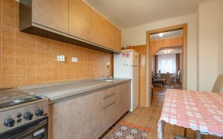 Apartament cu 3 camere Lipovei etaj 2 cu centrala - Poză 1