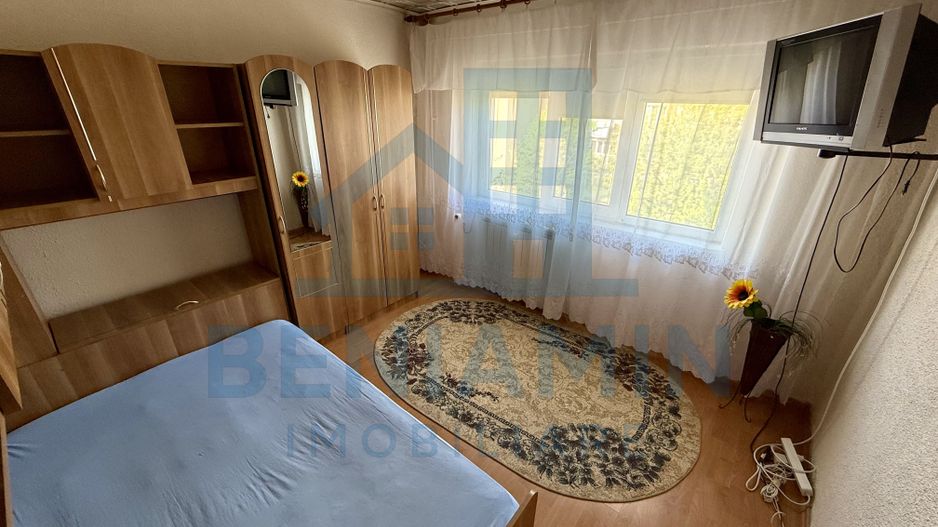 2 camere decomandat Sarari 54mp Piscina Sanziana mobilat utilat - Poză 2