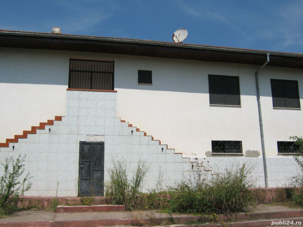 Vand Vila si teren cu deschidere la lac (5128mp) - Poză 5