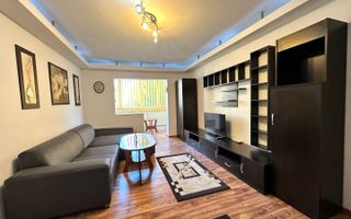 Apartament 3 camere zona Tractoru cu loc de parcare si boxa - Poză 4