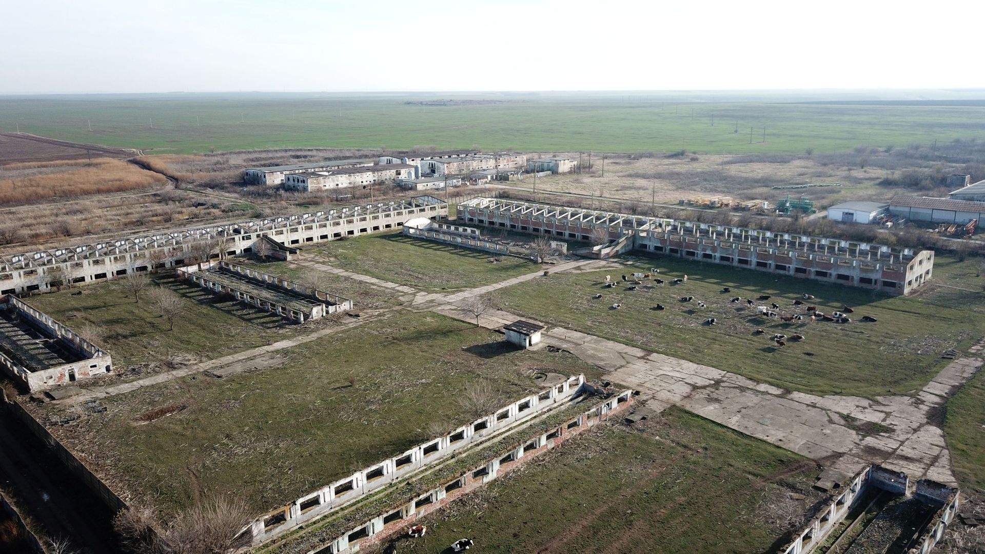 Ferma Exterior Nord - Poză 1