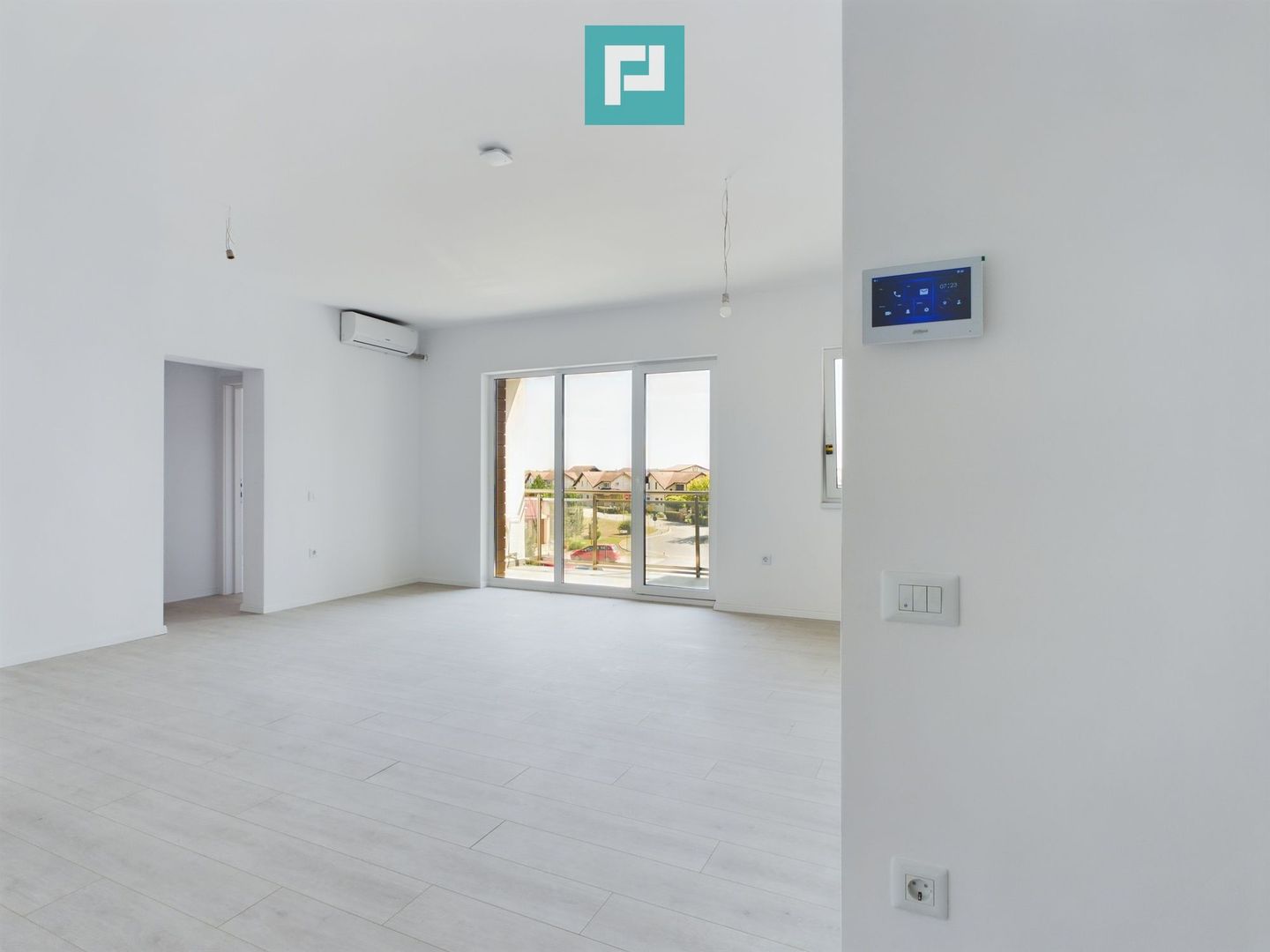 Apartament nou cu 3 camere, în Via Carmina! - Poză 5