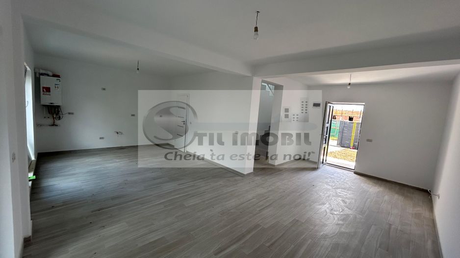 Casă tip înșiruită – Valea Lupului - 127.000 euro - Poză 1