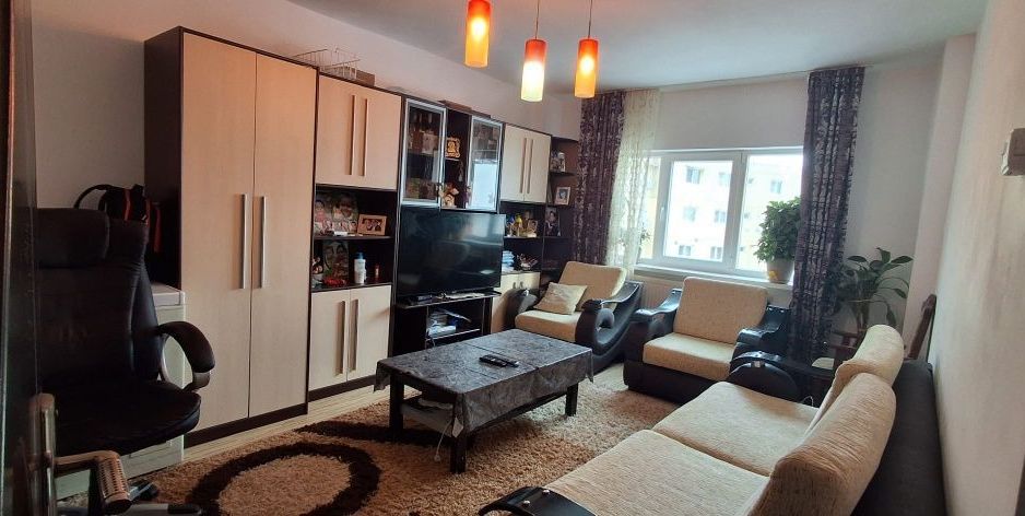 Apartament 3 camere, 70 mp utili, mobilat, utilat, Tolstoi, Alba Iulia - Poză 2
