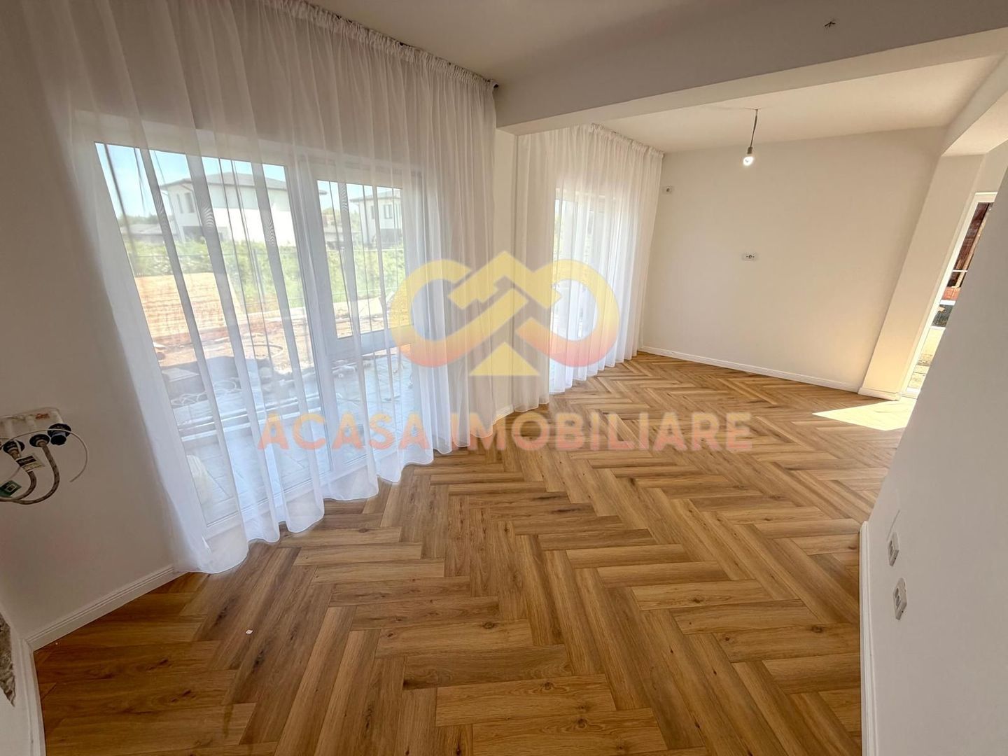 DUPLEX 4 CAMERE  120MP  VISAN - Poză 23